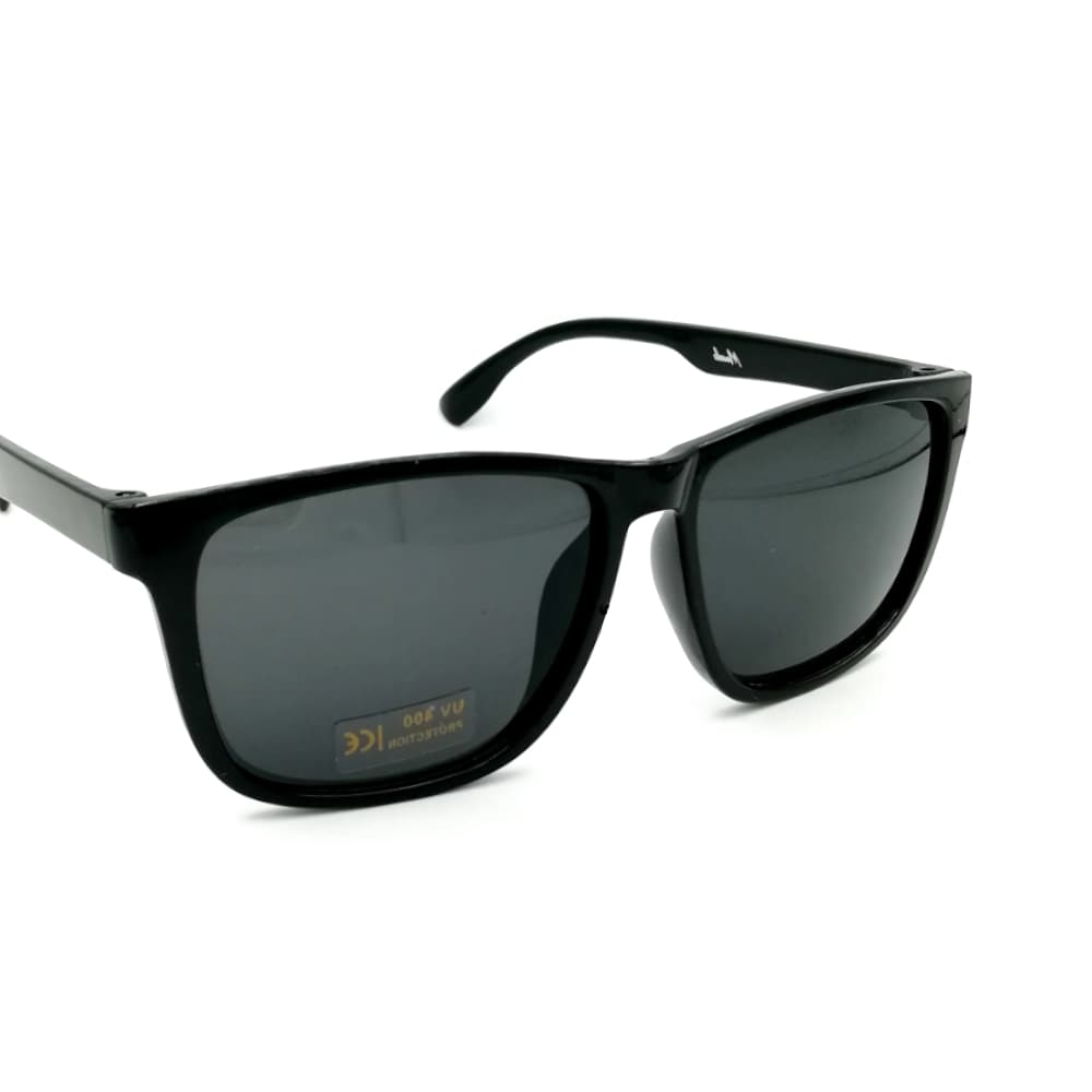 Очки солнцезащитные черные /090С101